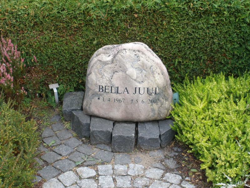 Bella Juul.JPG